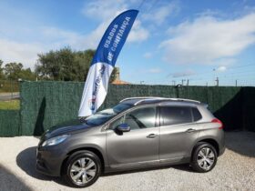 Peugeot 2008 1.2VTi Allure