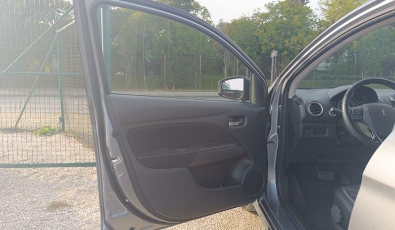 Mitsubishi Space Star 1.2 Connect Edition cheio